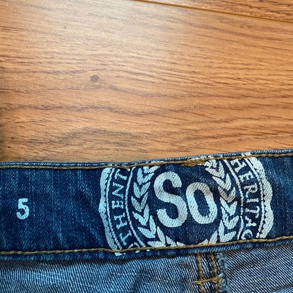 SO Women’s Denim Shorts - Picture 2 of 3